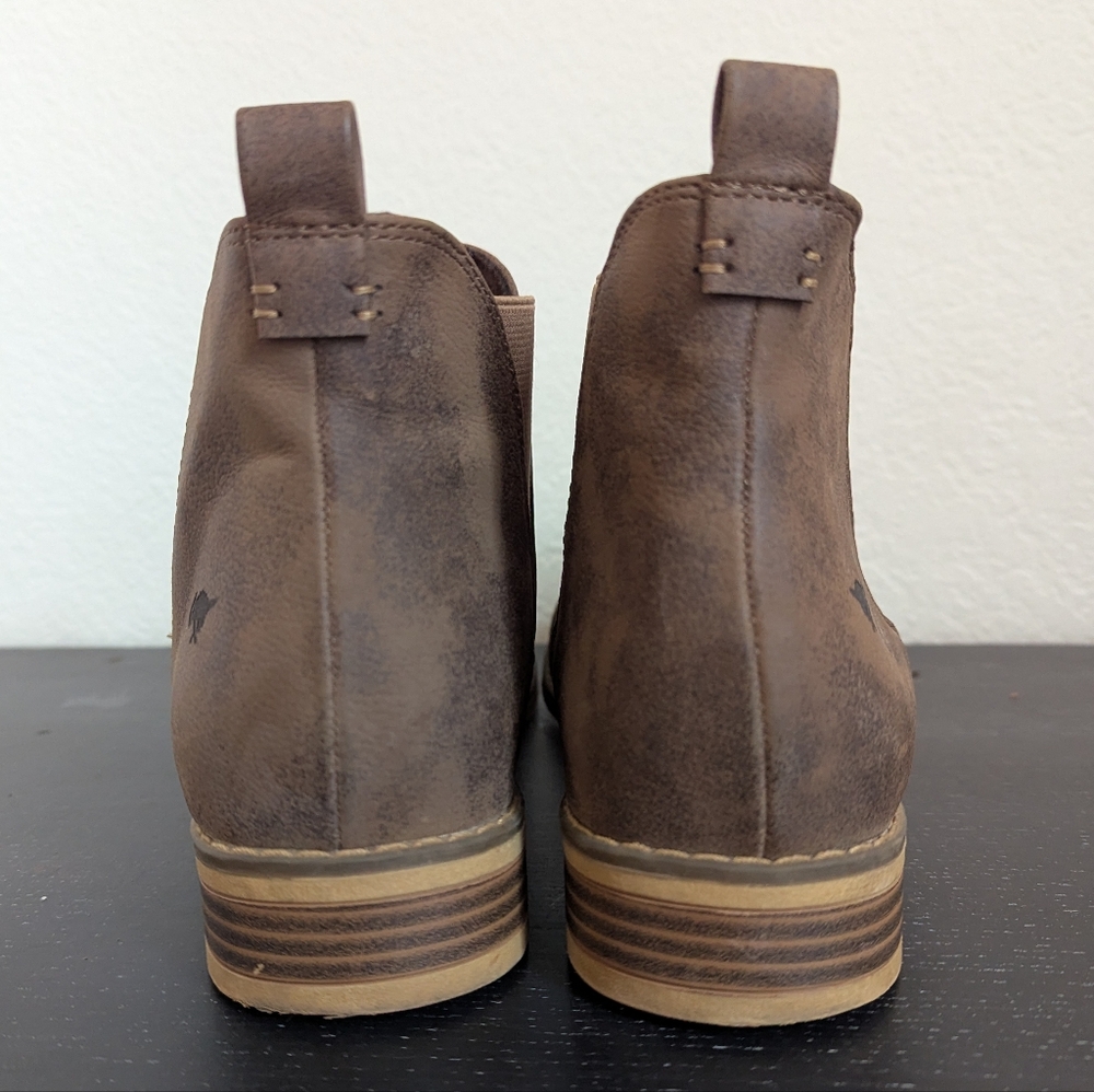 Women's Rocket Dog Maylon Brown Ankle Bootie Size: 11 - Picture 3 of 14